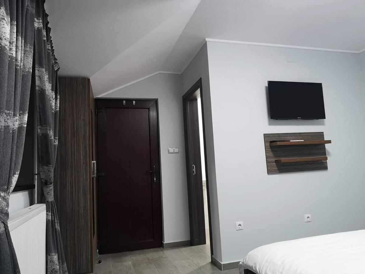 Casa Cizi Hotell Călimăneşti Exteriör bild