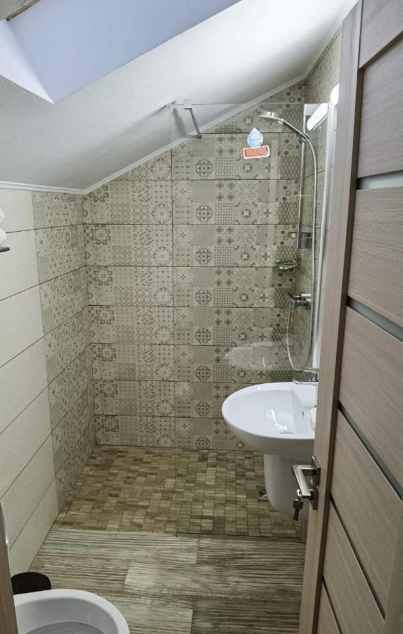 Casa Cizi Hotell Călimăneşti Exteriör bild